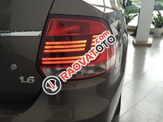 Xe nhập Đức Volkswagen Polo Sedan 1.6L GP, màu nâu -Cam kết giá tốt. LH Hương 0902.608.293-14