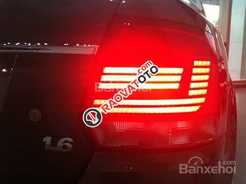 Xe nhập Đức Volkswagen Polo Sedan 1.6L GP, màu nâu -Cam kết giá tốt. LH Hương 0902.608.293-0