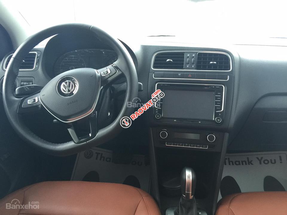 Xe nhập Đức Volkswagen Polo Sedan 1.6L GP, màu nâu -Cam kết giá tốt. LH Hương 0902.608.293-8