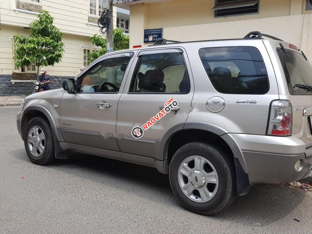 Chính chủ bán Ford Escape 2.3 đời 2006, màu vàng cát-1