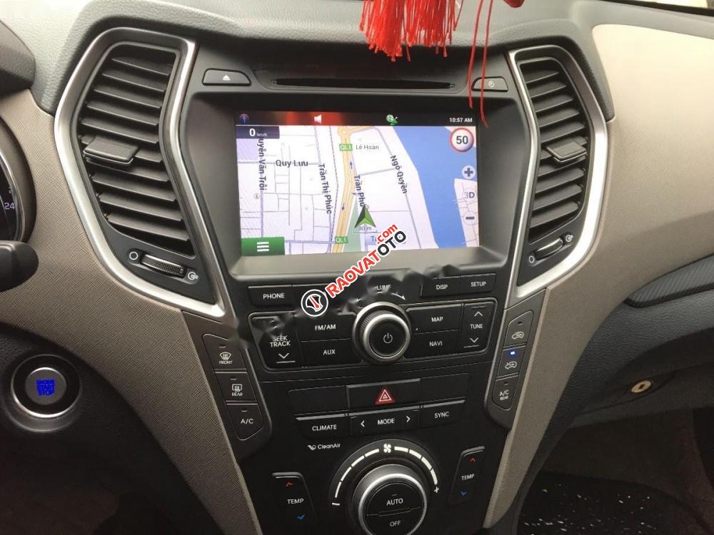 Cần bán lại xe Hyundai Santa Fe 2.2 đời 2016, màu đen-6