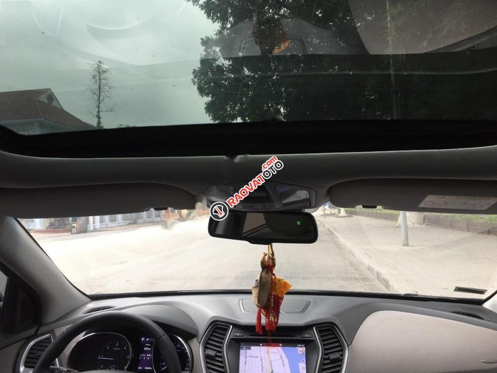 Cần bán lại xe Hyundai Santa Fe 2.2 đời 2016, màu đen-2