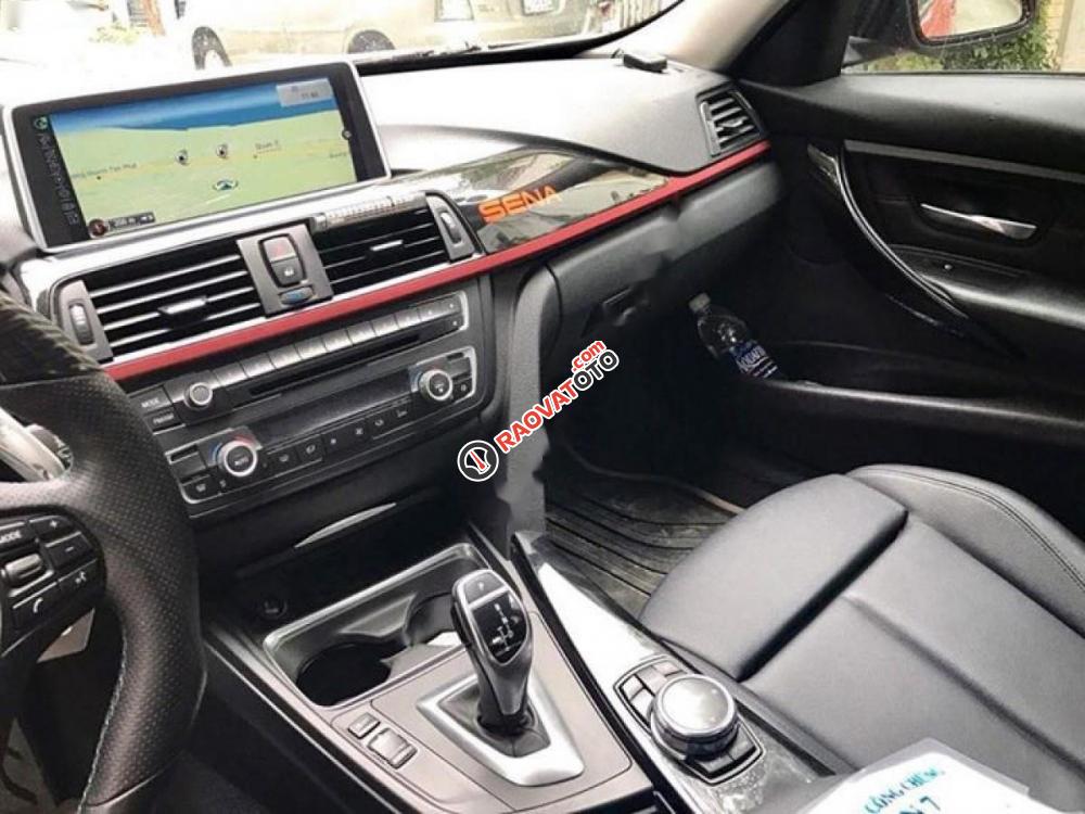 Cần bán gấp BMW 3 Series 328i đời 2012, màu đỏ, nhập khẩu-7