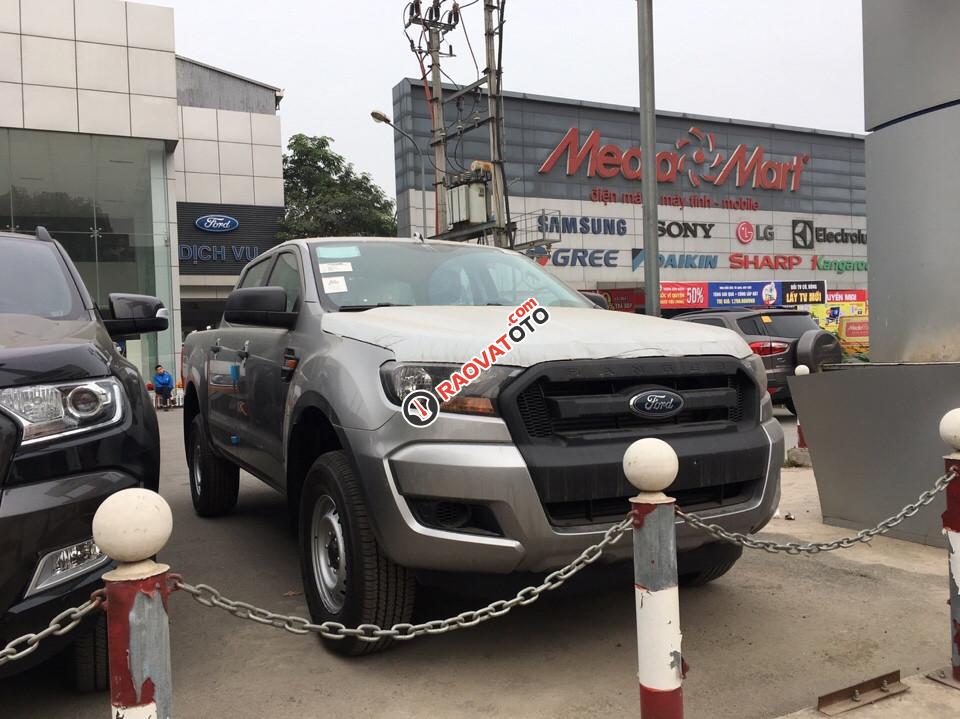 Ford Cao Bằng, bán xe Ranger XL giá rẻ và hỗ trợ trả góp 80%, xe mới chính hãng bảo hành 3 năm-1