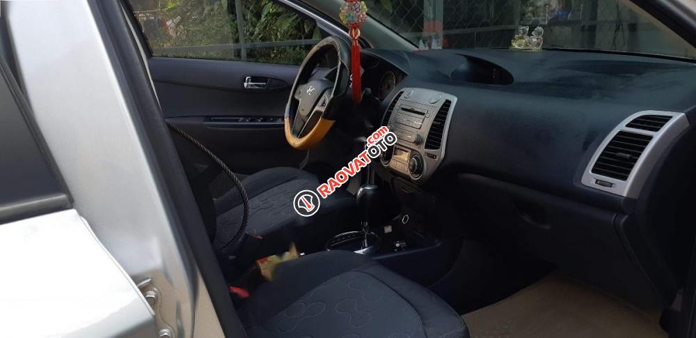 Bán Hyundai i20 AT sản xuất 2012, màu bạc, xe nhập  -2