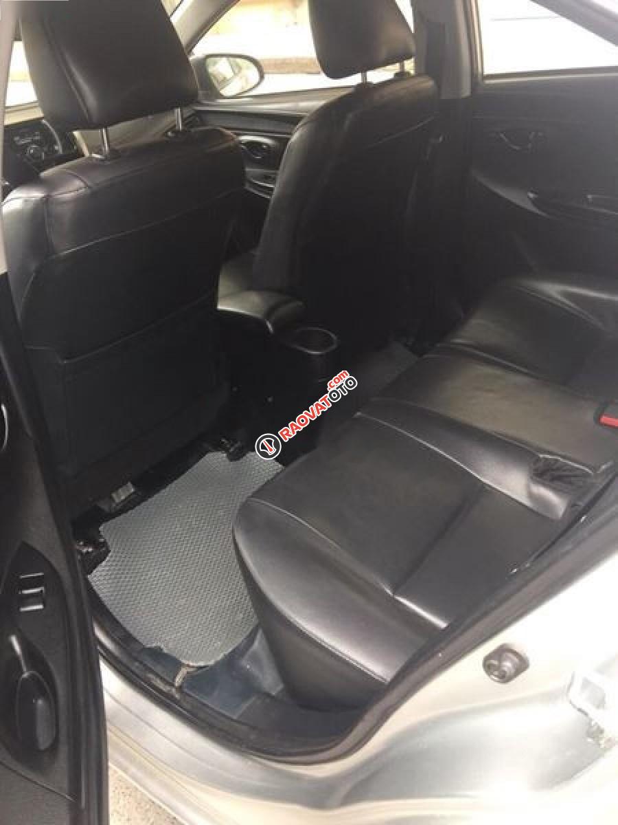 Bán Toyota Vios J đời 2014, màu bạc -4