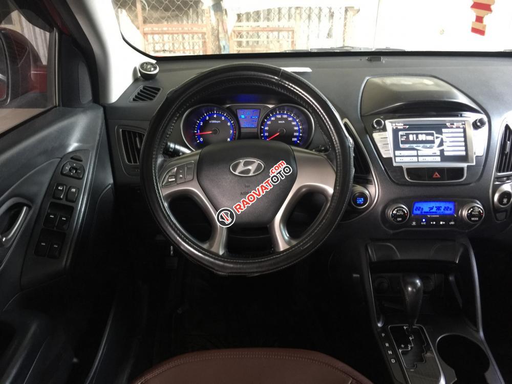 Bán ô tô Hyundai Tucson 4WD năm 2010, màu đỏ, nhập khẩu, biển TP, giá thương lượng-5