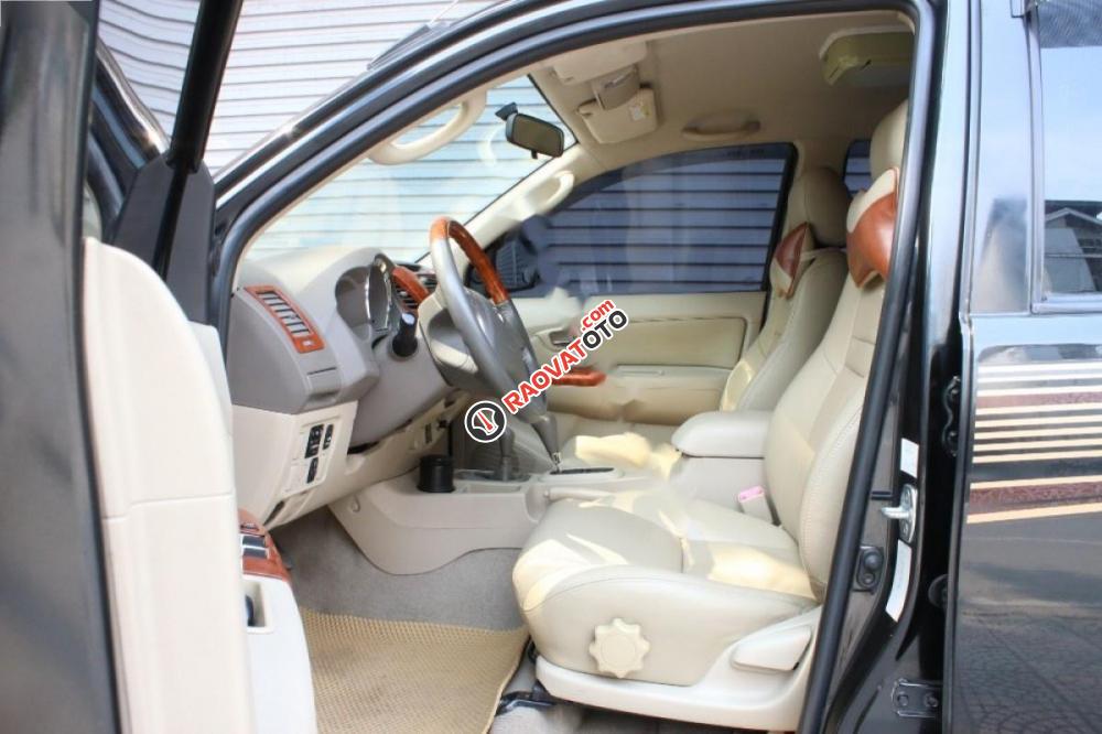 Chính chủ bán Toyota Fortuner SR5 đời 2007, màu đen, xe nhập-4