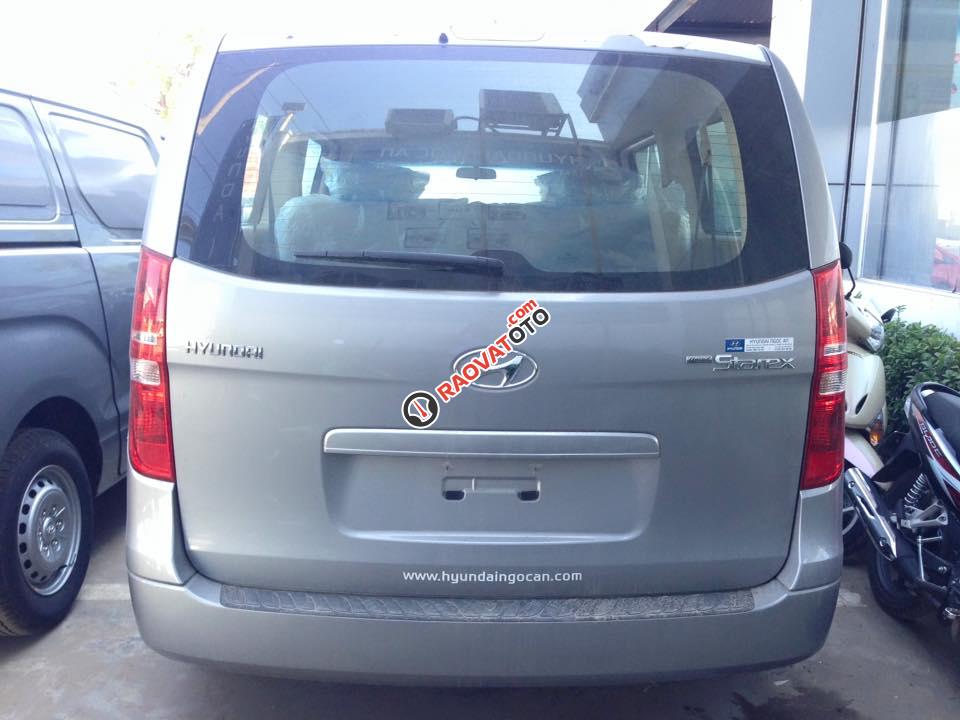 Bán Hyundai Starex 9 chỗ máy dầu, màu xám (ghi), có xe giao ngay-5