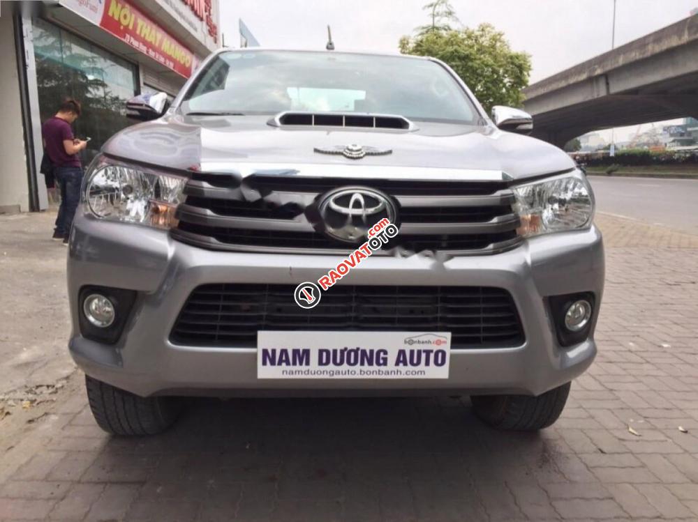 Bán Toyota Hilux 2.5E sản xuất 2015, màu bạc, nhập khẩu, giá tốt-2