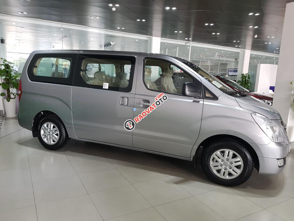 Hyundai Starex 9 chỗ, giá tốt TPHCM, hỗ trợ vay mua xe đến 80%. Liên hệ: 0931 339 007-0