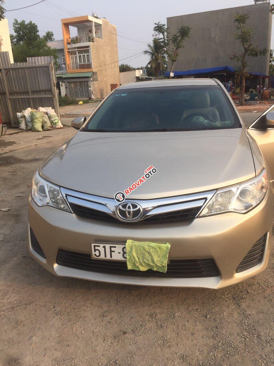 Bán ô tô Toyota Camry SE sản xuất 2013, màu vàng cát, nhập khẩu, 355tr-3