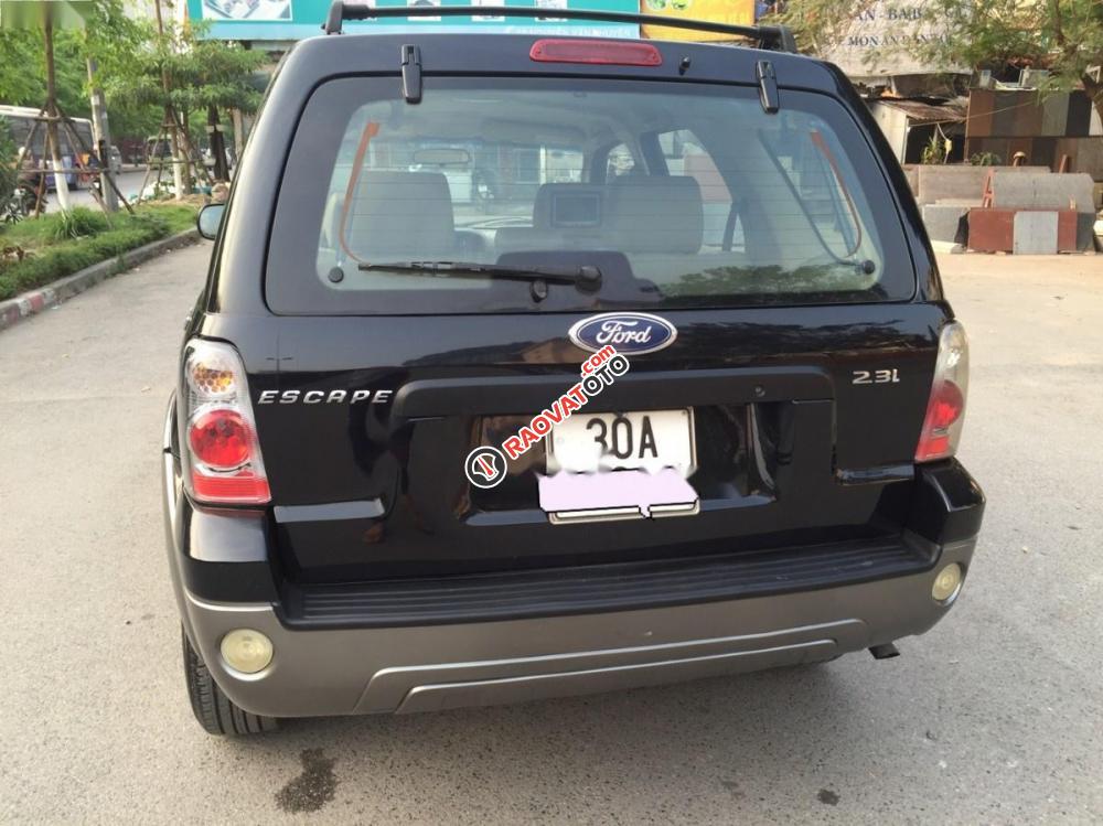 Bán xe Ford Escape 2.3 đời 2006, màu đen chính chủ-3