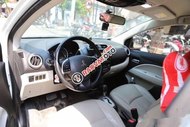 Bán Mitsubishi Attrage CVT năm sản xuất 2015, màu trắng chính chủ, 430tr-4