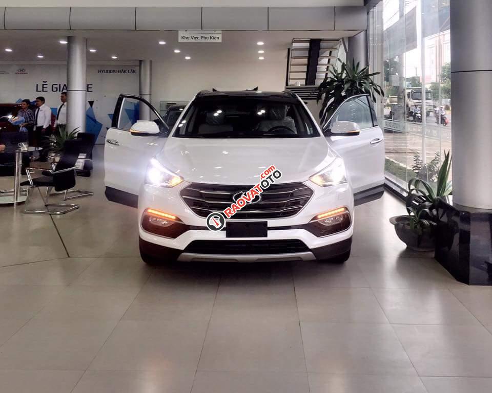 Hyundai Santafe 2.2 AT KM lên đến 230tr, hỗ trợ vay 85% giá trị - Hotline 0935.90.41.41 - 0948.94.55.99-0