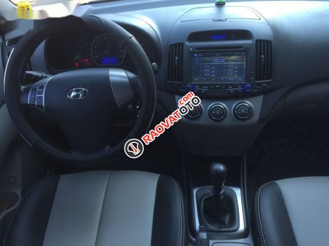 Cần bán lại xe Hyundai Avante MT đời 2012, màu trắng, 395 triệu-1