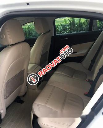 Xe Jaguar XE Prestige sản xuất năm 2016, màu trắng, nhập khẩu còn mới-2