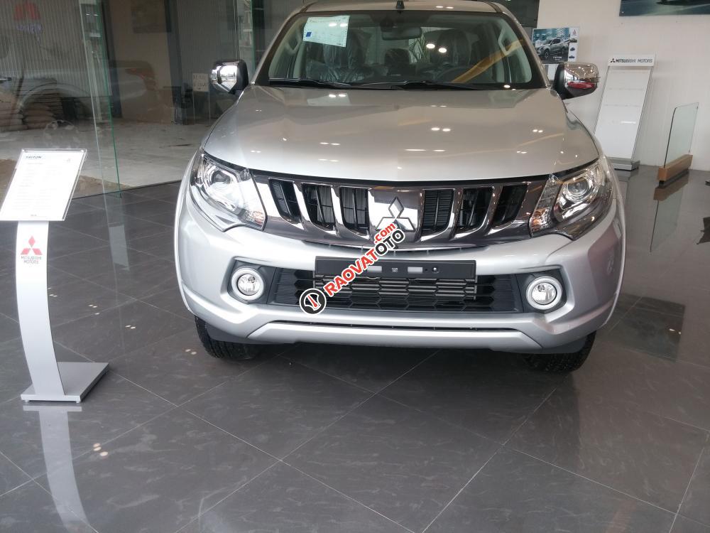 Bán Mitsubishi Triton AT đời 2018, màu xám (ghi), giá tốt khai trương-3