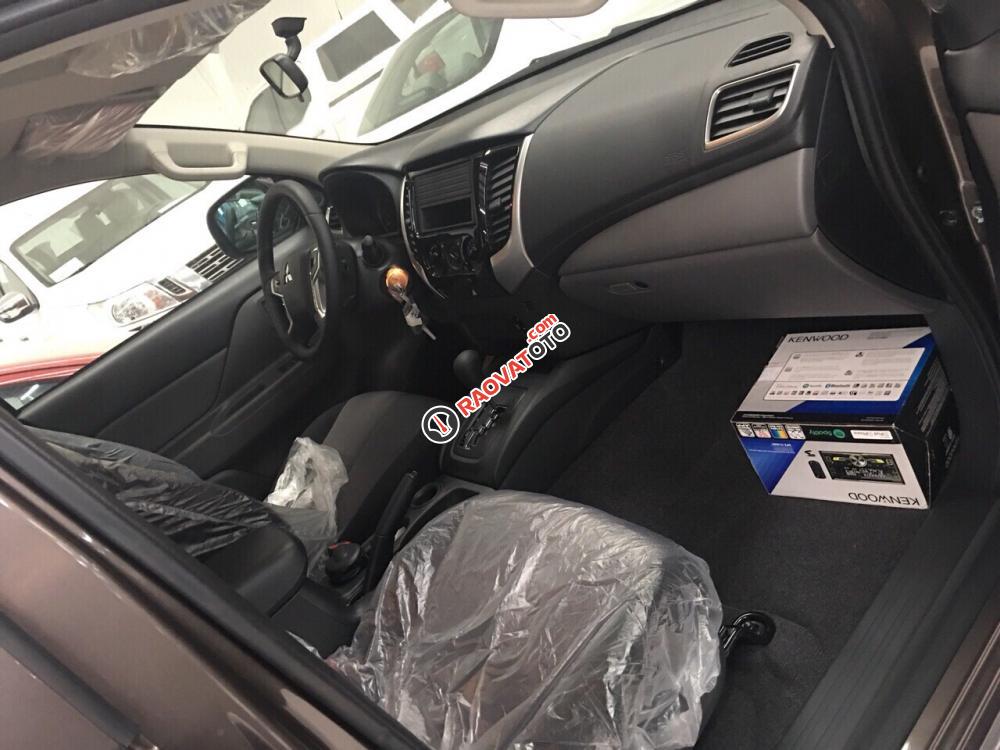 Bán Mitsubishi Triton AT đời 2018, màu xám (ghi), giá tốt khai trương-0