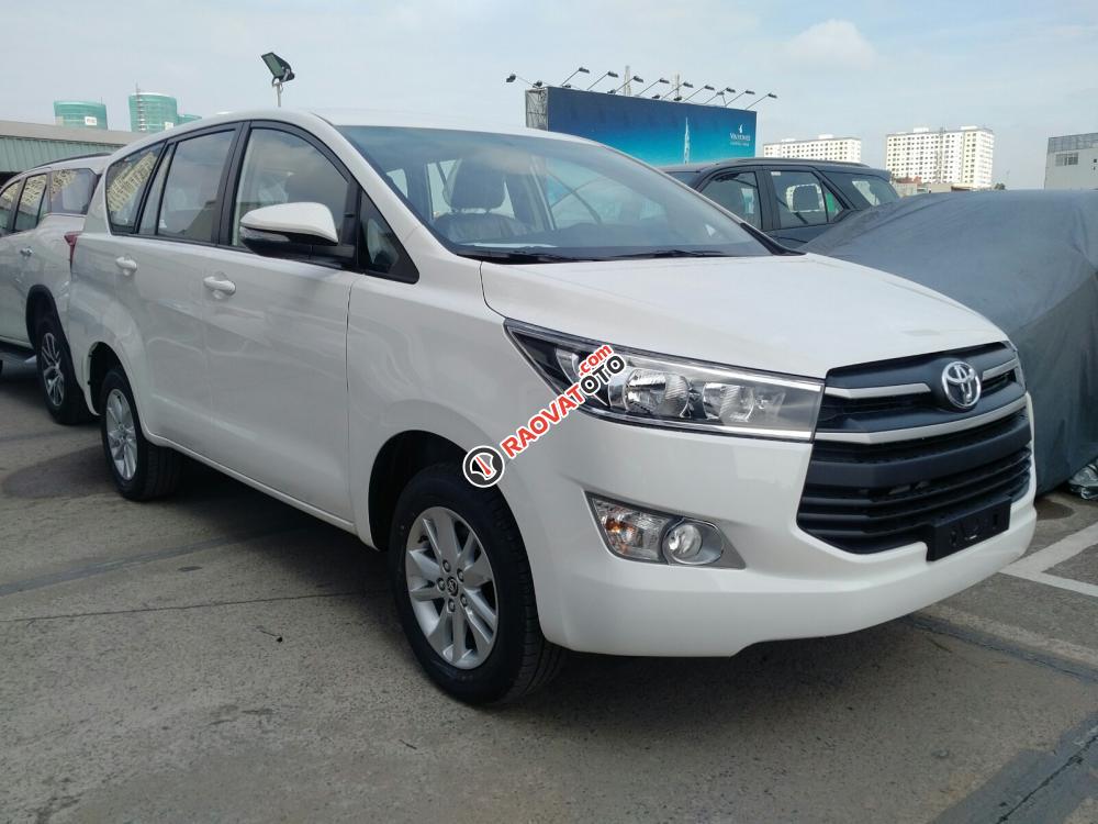 Bán Toyota Innova 2.0 V 2018, giá 782 triệu - Tặng BH, phụ kiện - 200 triệu lấy xe-4
