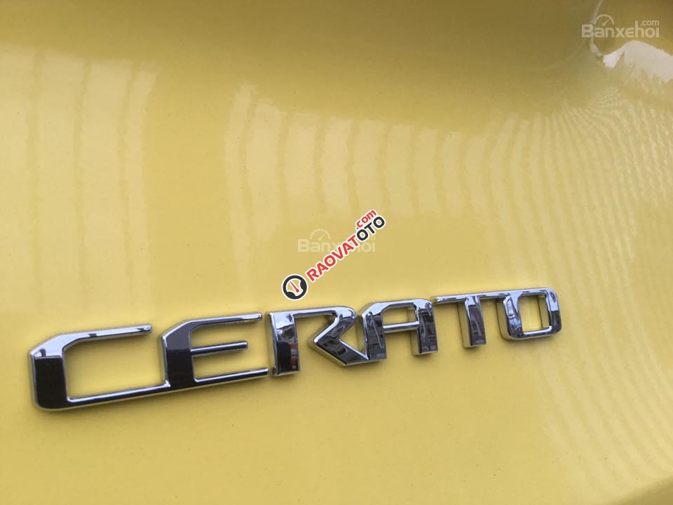 Bán Kia Cerato 1.6 MT màu vàng phấn độc, lạ đẹp tại Kia Vĩnh Phúc - 0964778111-6