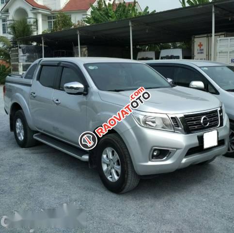 Bán xe Nissan Navara NP300 năm 2016, màu bạc-3