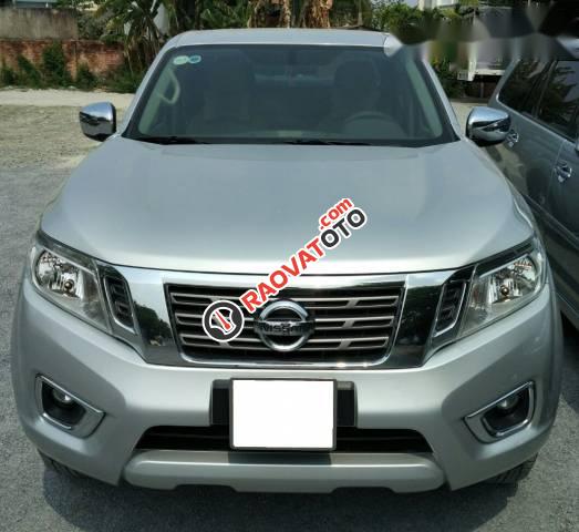 Bán xe Nissan Navara NP300 năm 2016, màu bạc-2