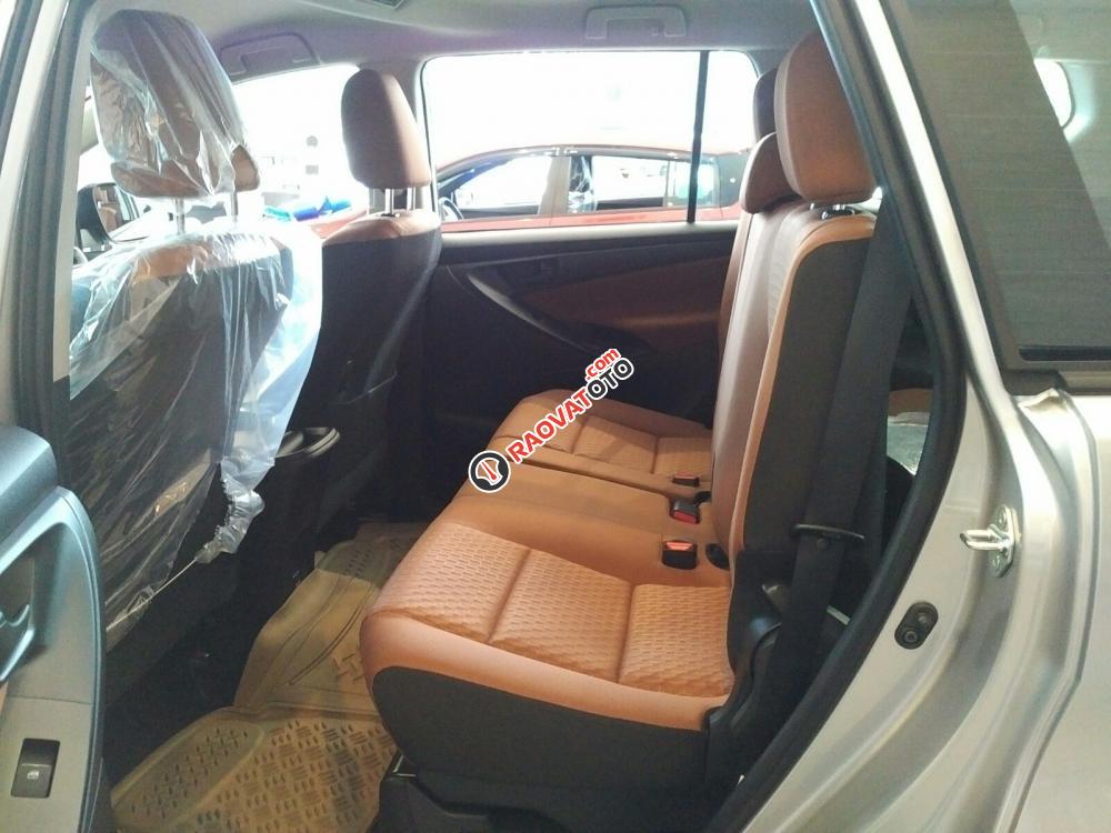 Bán Toyota Innova 2.0 V 2018, giá 782 triệu - Tặng BH, phụ kiện - 200 triệu lấy xe-0