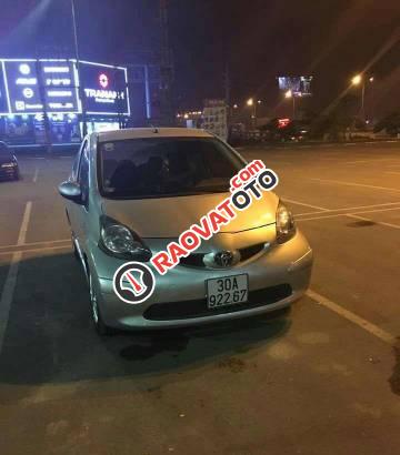 Bán xe Toyota Aygo 2009, màu bạc  -1