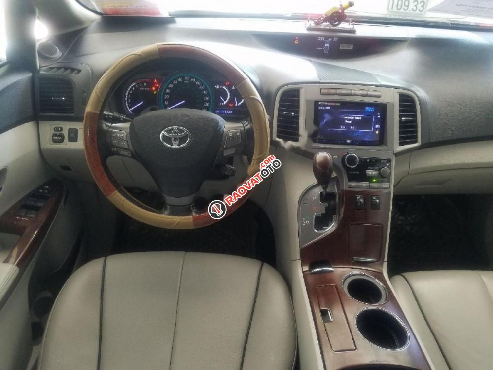 Cần bán xe Toyota Venza 2.7 đời 2011, màu xám, nhập khẩu xe gia đình-2