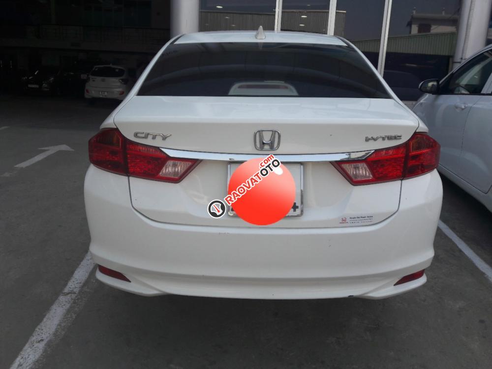 Bán xe Honda City 1.5 sản xuất 2016, màu trắng, xe 5 chỗ-1