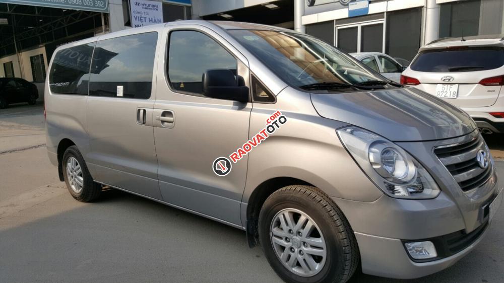 Bán Hyundai Starex 2.5MT, máy dầu nhập Hàn Quốc cuối 2017 biển Sài Gòn đi 9000km-8