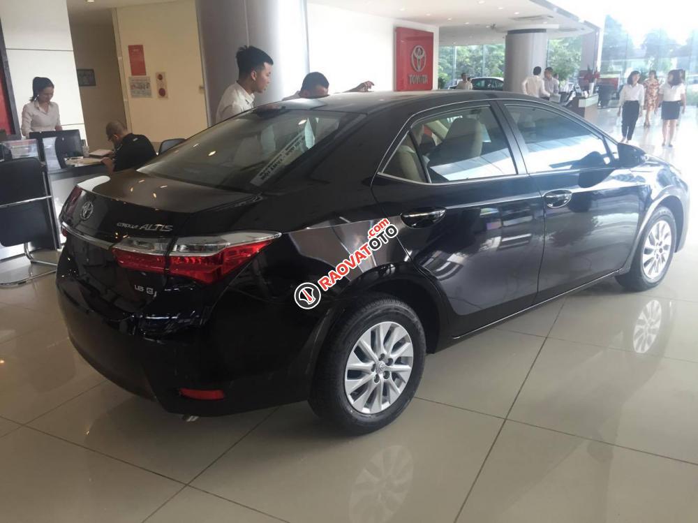 Cần bán xe Toyota Corolla Altis 1.8G MT đời 2018, màu đen, giá chỉ 718 triệu. LH ngay 0911404101-2