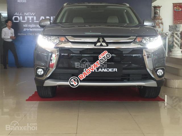 Bán Outlander 2018 tại Mitsubishi Đà Nẵng, giá xe tốt nhất Đà Nẵng-1