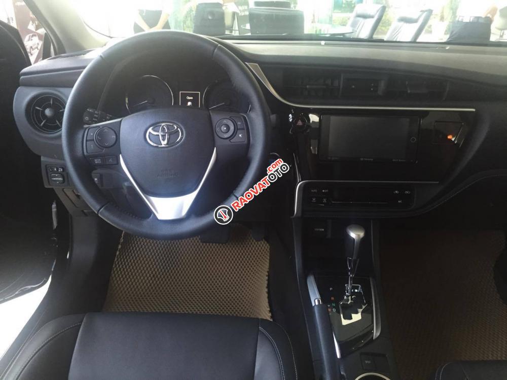 Cần bán xe Toyota Corolla Altis 1.8G MT đời 2018, màu đen, giá chỉ 718 triệu. LH ngay 0911404101-5