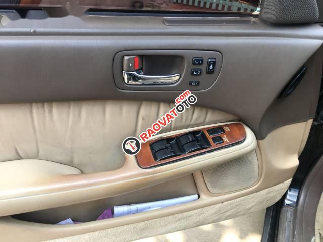 Bán Lexus LS năm 1997, màu đen, giá tốt-2