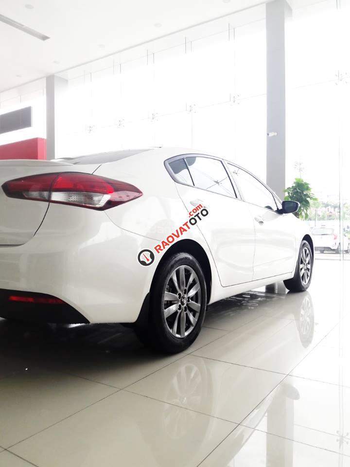 Bán Kia Cerato mới 100% giá rẻ, trả góp chỉ với 200tr-8