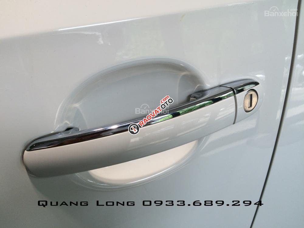 Polo Sedan màu trắng - Nhập khẩu chính hãng LH Quang Long 0933689294-3