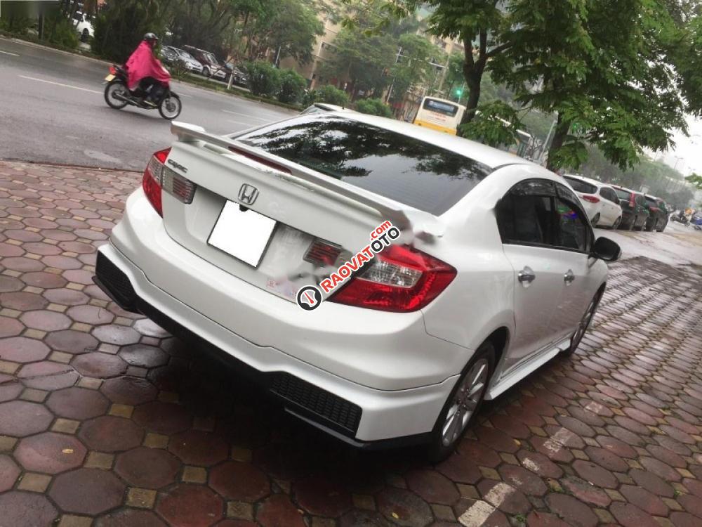 Cần bán Honda Civic 2.0 đời 2016, màu trắng, giá 680tr-2