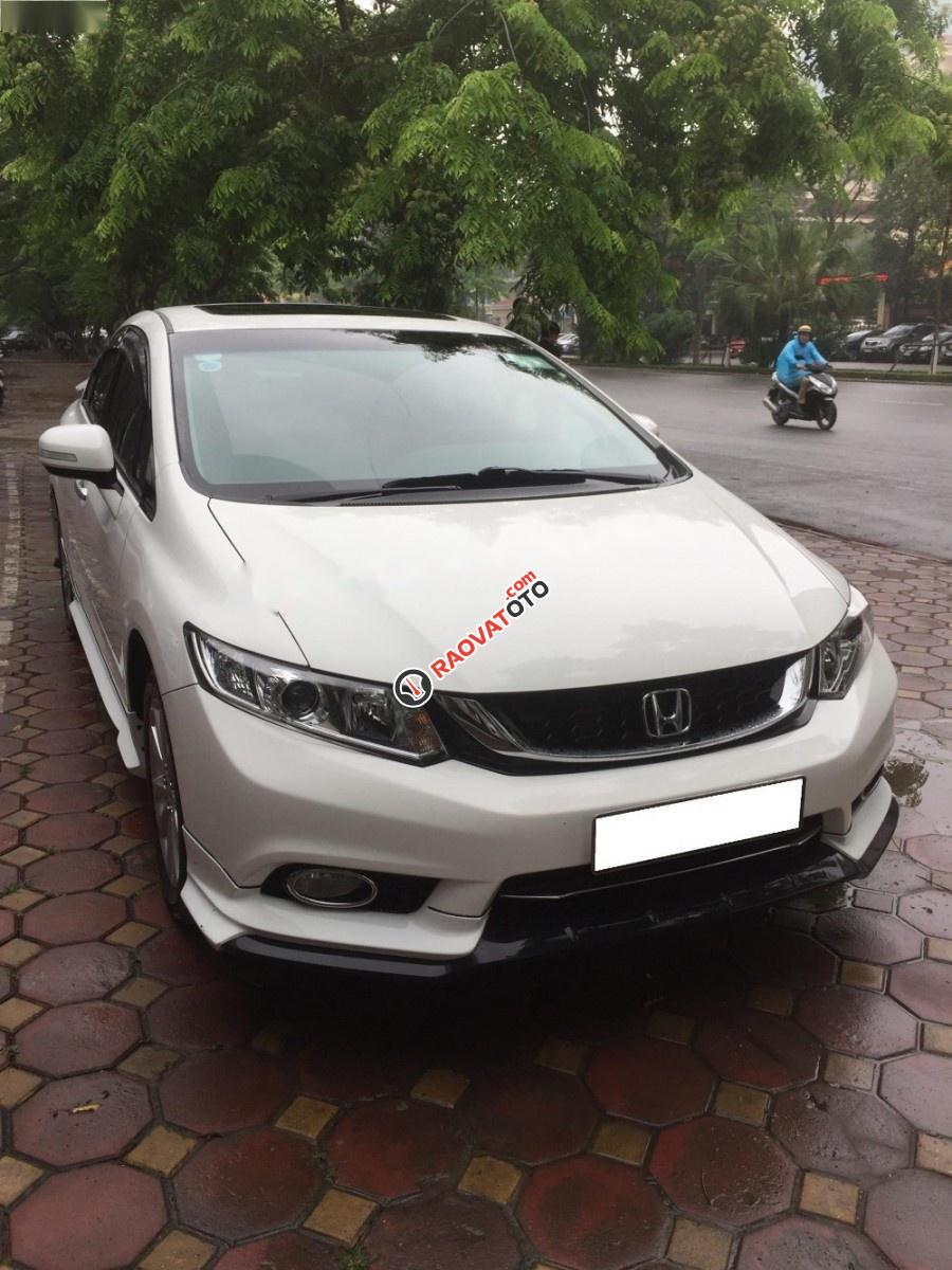 Cần bán Honda Civic 2.0 đời 2016, màu trắng, giá 680tr-9