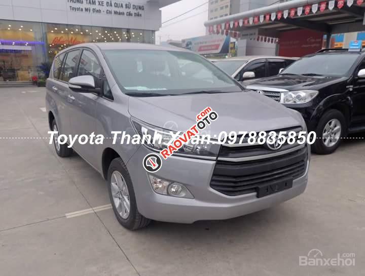 Toyota Thanh Xuân bán xe Toyota Innova 2.0 E đời 2018 đủ màu, giao xe ngay, giá tốt nhất. LH ngay 0978835850-8