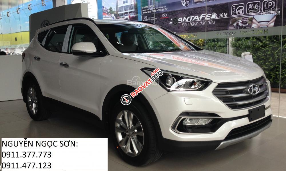 "Cực Hot tháng 4" Hyundai Santa Fe Đà Nẵng, xe nhập, hỗ trợ vay 90% giá trị xe, liên hệ Ngọc Sơn: 0911.377.773-5