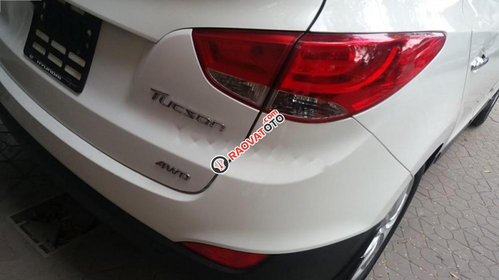 Bán Hyundai Tucson 4WD đời 2011, màu trắng, nhập khẩu chính chủ giá cạnh tranh-3
