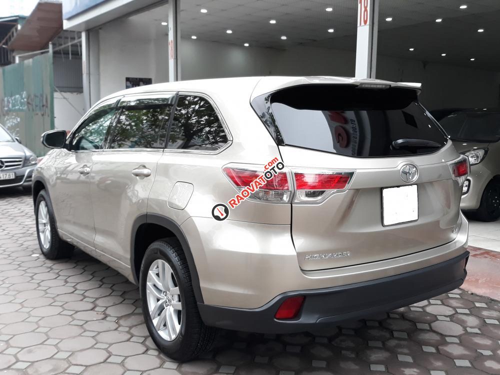 Cần bán Toyota Highlander LE đời 2014, màu vàng, xe nhập-4