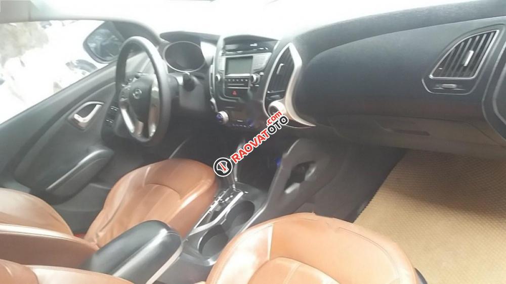 Bán Hyundai Tucson 4WD đời 2011, màu trắng, nhập khẩu chính chủ giá cạnh tranh-2