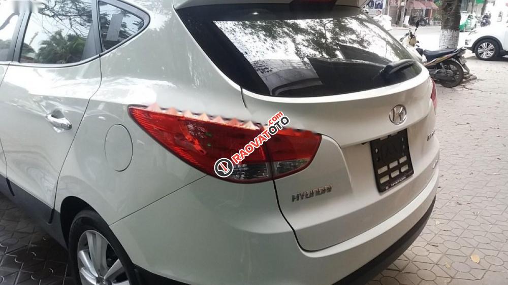 Bán Hyundai Tucson 4WD đời 2011, màu trắng, nhập khẩu chính chủ giá cạnh tranh-6