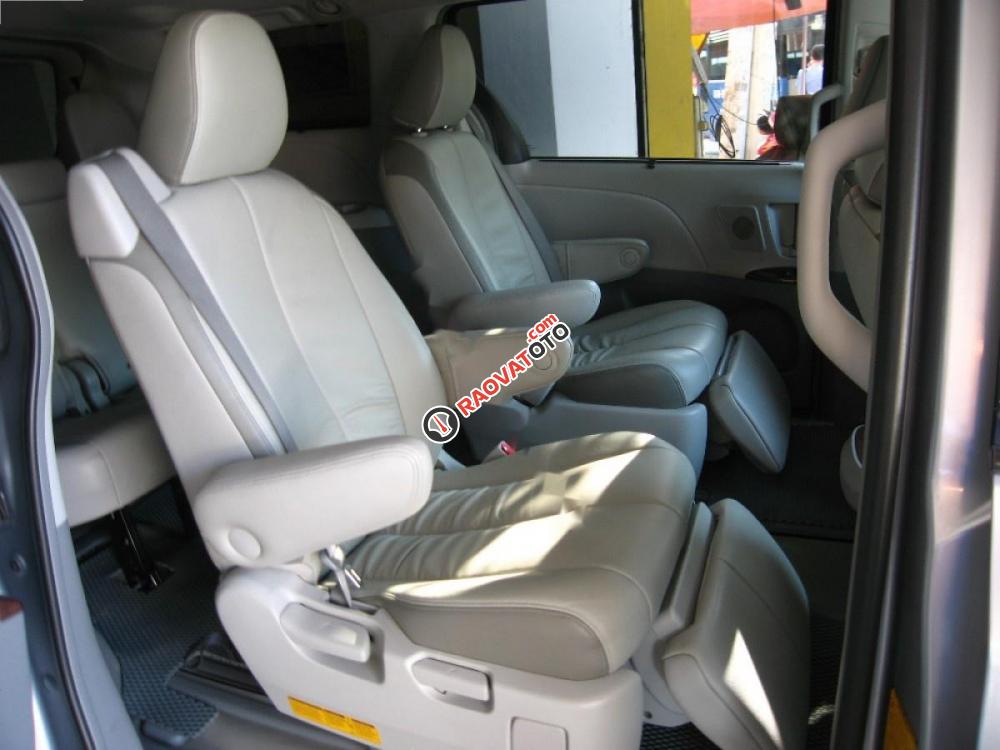 Bán xe Toyota Sienna 3.5 Limited đời 2014, màu bạc, nhập khẩu nguyên chiếc-4