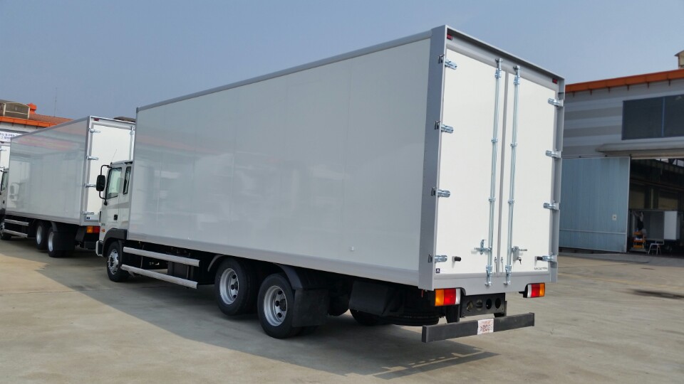 Xe Huyndai 12.7 tấn, thùng đông lạnh HD 210-0