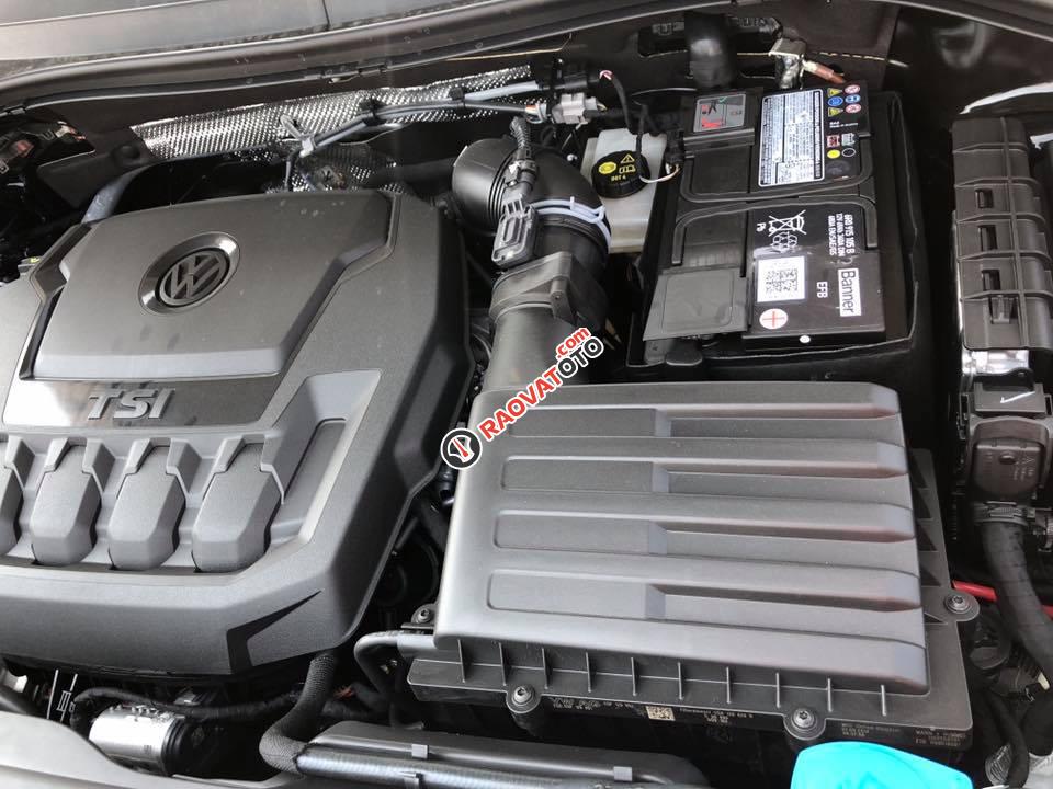 Bán Volkswagen Tiguan 2.0 đời 2018, màu đỏ, xe nhập-1