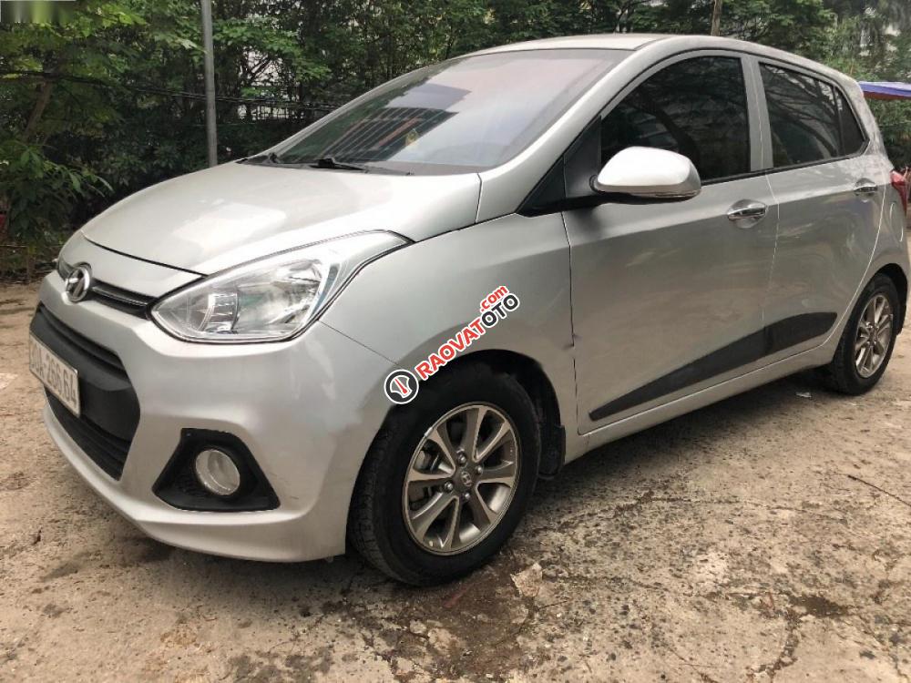 Bán Hyundai Tracomeco 1.2 AT sản xuất năm 2015, màu bạc, nhập khẩu chính chủ-1